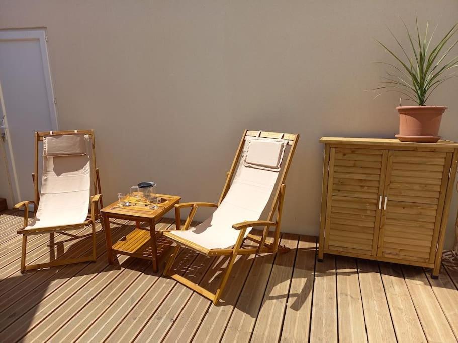 Appartement 100 M2 Terrasse Piscine Грюїссан Екстер'єр фото