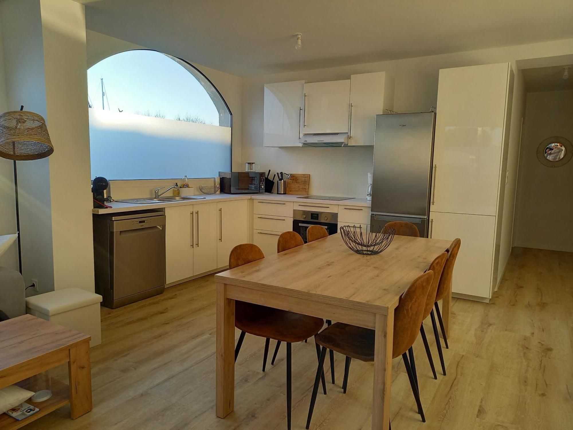Appartement 100 M2 Terrasse Piscine Грюїссан Екстер'єр фото