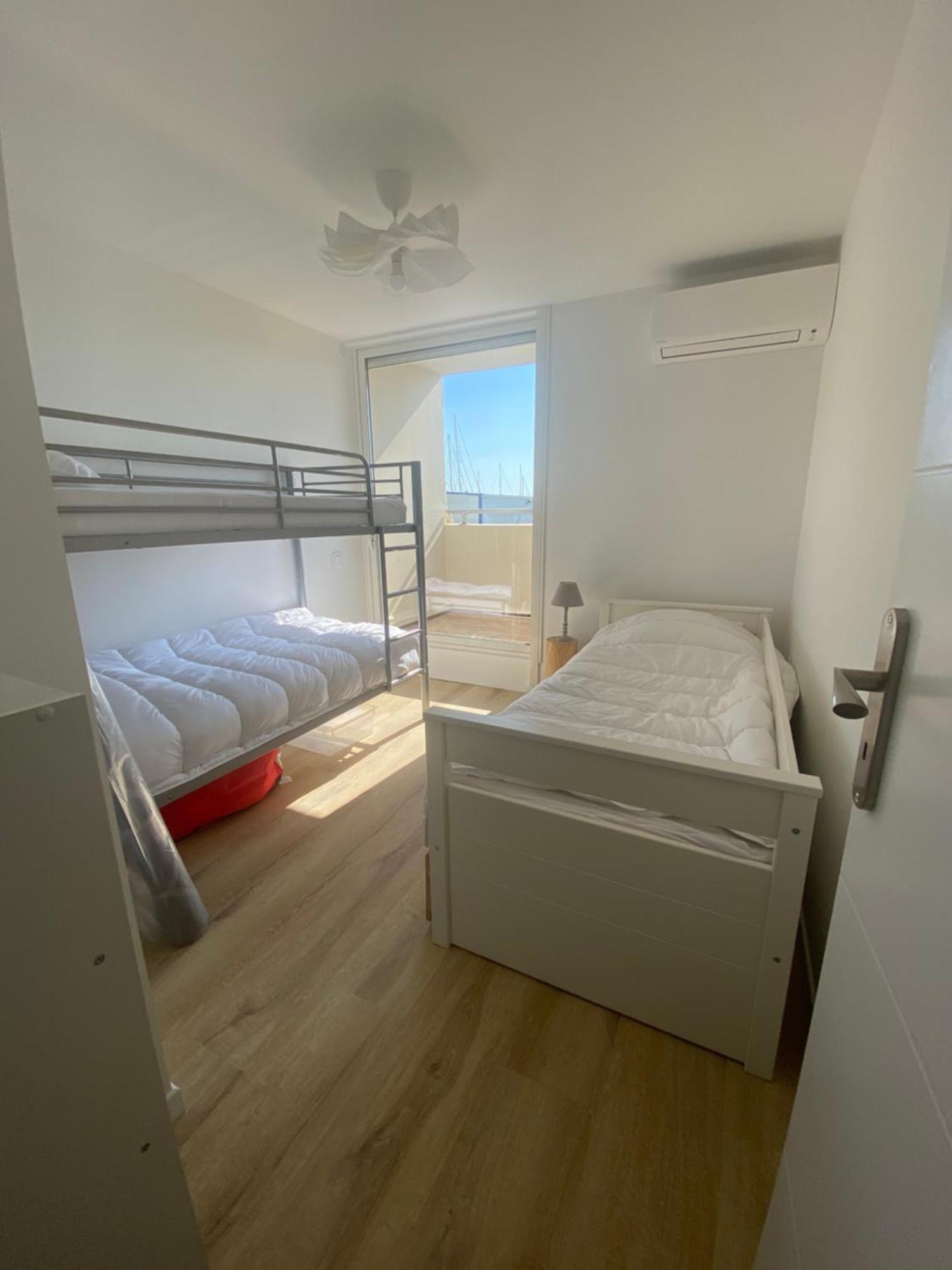 Appartement 100 M2 Terrasse Piscine Грюїссан Екстер'єр фото